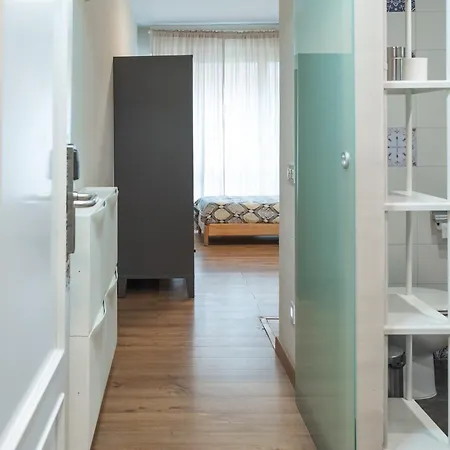 Life Magenta فندق مبيت وإفطار 3*