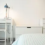 Life Magenta Bed and Breakfast Χιχόν