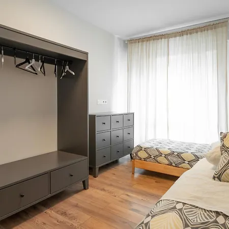 Nocleg ze śniadaniem Life Magenta Gijón