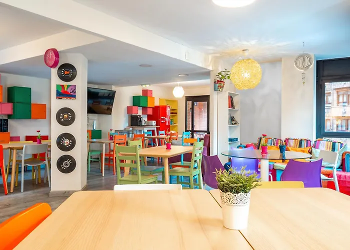 住宿加早餐酒店 Life Magenta 3*