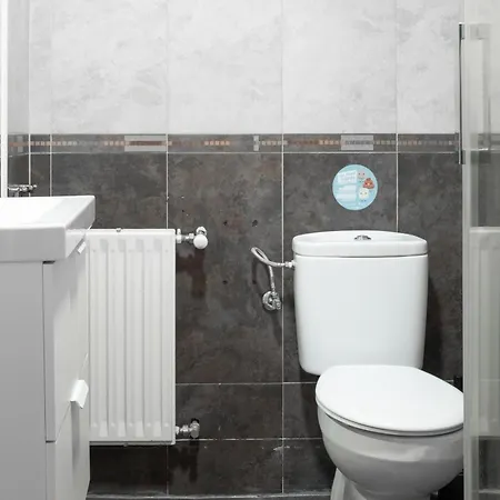 Life Magenta Bed and Breakfast