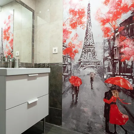 Bed and Breakfast Life Magenta 3*