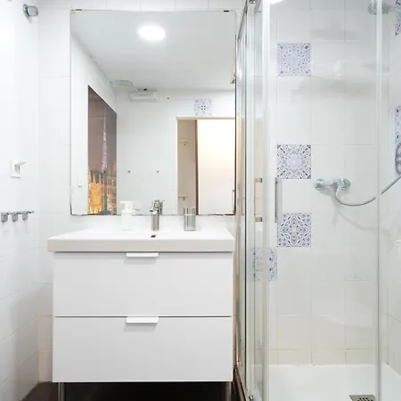 Life Magenta Bed and Breakfast