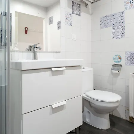 Life Magenta Bed and Breakfast